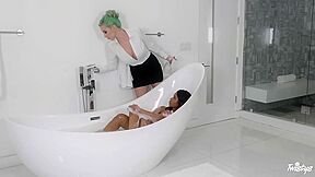 Stepmommy Jelena Jensen Shamelessly Comes In Bathroom To Her Stepdaughter