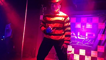 STRIPER SCORPION FAZ SEXO AO VIVO NO PALCO COM AS CASADAS