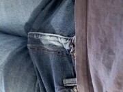 Im Bett in die Jeans gemacht