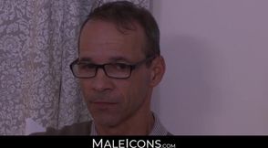 MaleIcons.com - DILF Rodney Steele and twink Troy Accola's wild swap of sex skills
