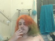 Smoking fetish Bee smoked in the tub 2