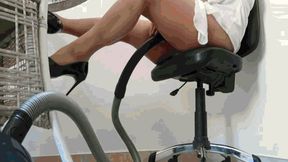 Hot depraved maid is back AVI(1280x720)FHD