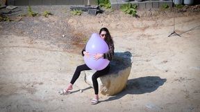 133 - Sit To Pop 18in Purple Balloon