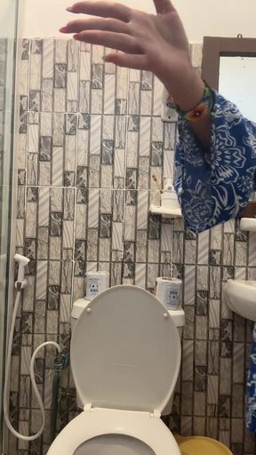 I Am Very Passionate and Tanned on Holiday in the Hotel! I Show My Cool Swimsuit in the Toilet and Masturbate!