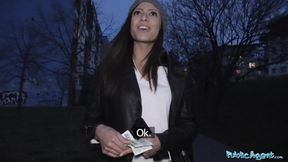 Public Sex Slim brunette with a sexy body and great arse