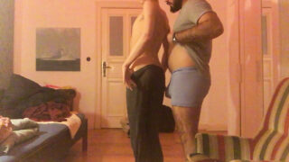 Interracial blowjob, barkondom, kjole – BDSM-film med crossdresser-bøsser, der bliver kneppet analt