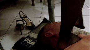 A430 Lady BlueIce Lady Lucy in face trample throat trample trampling face standing