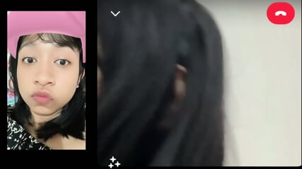Indo Girl's Ways To Make Money