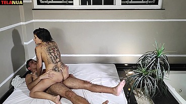 MINHA PRIMEIRA VEZ NO MOTEL