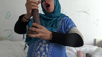 Pregnant Turkish Milf Living In London