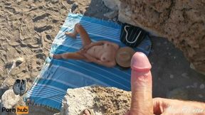 Mrs Robinson - Voyeur Jerks Off At The Beach On Masturbating Milf