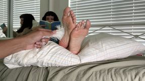 Ignoring Tickling While Reading