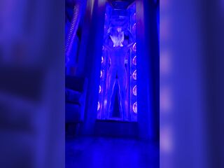 Play in tanning booth