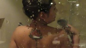 une petite douche avec moi