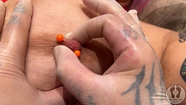 4K NURSES INSPECTING THEIR TITS AND PUSSIES IN LATEX GLOVES
