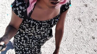 Mic – film public solo cu fete transsexuale cu curve gay care își fut singure fundul