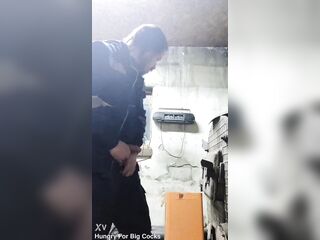 A homo worker staged a sex show for his subscribers!