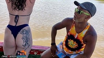 ORGIA PASSEIO EM BARCO COM LORRANY EXOTICA TRAZAMOS COM MUITOS PESCADORES COMO PAGAMENTO PELA VIAGEM - MARCIO BAIANO - COMPLETO NO RED