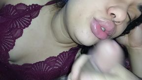 punheta rapida nos grandes labios carnudos da vadia excitada