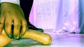 Ignoring you while dangling my dirty shoes(POV foot worship,sexy dangling,shoe fetish,stockings)