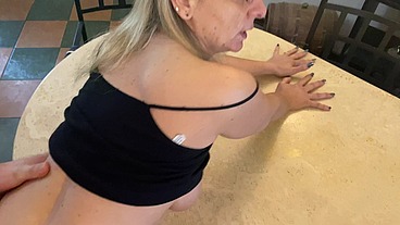 The housekeeper squirts after taking it in the ass