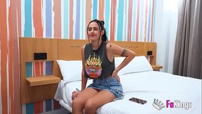 We make a FAN happy! The Latina ass Valen Pink fucks her follower