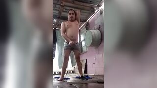 Jesus en boxer bañándose capitulo 17