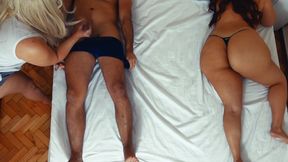Step Sister's Big Butt Gets Fucked in Bed - Curvy Milf Riding and Cheating Action