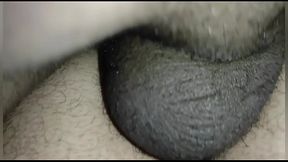 Travesty louca pra da uma gozada sai no rol&ecirc_ encontra com garot&atilde_o e fazem a maior sacanagem gostosa