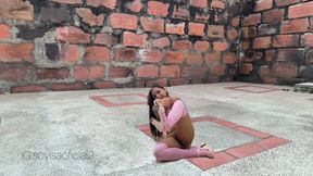 Shrunken Latina Seduces You with Her Stockings and High Heel
