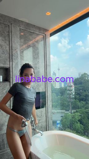 Amateur Asian Thai Got Wild Twerking On Cam