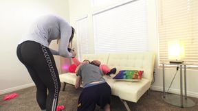 Behind the Scenes of Oral Sex Video Shoot with Trixie Squirts