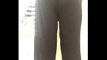 Cute teen farting in yoga pants