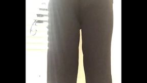 Cute teen farting in yoga pants