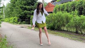 Walking in one Louboutin, twisted foot, one shoe walk, walking in loubotutin so Kate 120, dirty foot