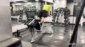 Picked up gym girl on first date and fucked her at a cafe