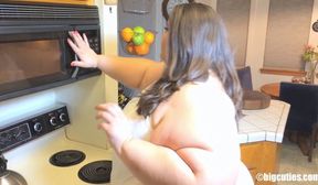 SSBBW Boberry Feed Delicious Marshmallows and her Fat Fingers