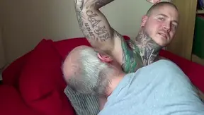 Submissive Worshiping King Hampton’s Dirty Armpits in erotic Fetish Scene