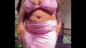 BBW MILF brings you on vacation SFW teasers