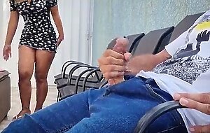 Fui ao dentista e acabei ajudando um desconhecido a gozar !