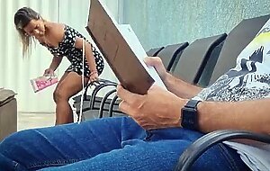Fui ao dentista e acabei ajudando um desconhecido a gozar !