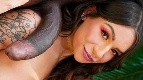 ”This monster is going up to my booty! - April Olsen vs Brickzilla”