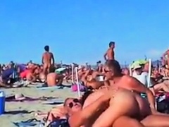 Swinger am Strand