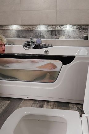 I Suck My Stepdad's Big Dick in the Bath and He Fucks Me