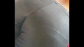 Este culo fue sorprendido por una gran verga con ganas de llenarlo de leche