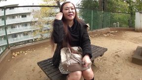 H056g04 Av Appearance in the Hungry of My Husband's Cheating. if You Show It to Your Husband and Think About the Future