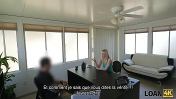 LOAN4K. Hot Allie donne le vagin pour clouer &agrave_ un mec dans un bureau de pr&ecirc_t