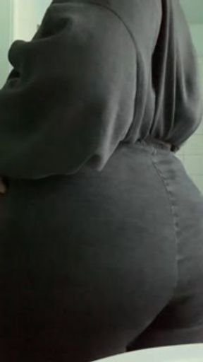 I just finished in the bathroom + ass spread