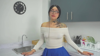 Real estate agent LATINA gets fucked by her client, BIG BOOTY. Aradia Hellx and DaniClark