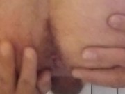 Leaking + eating loads